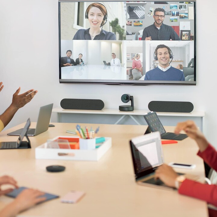 Sistema de Videoconferencia Logitech Rally Plus/ Campo de Visión 82º/ 4K