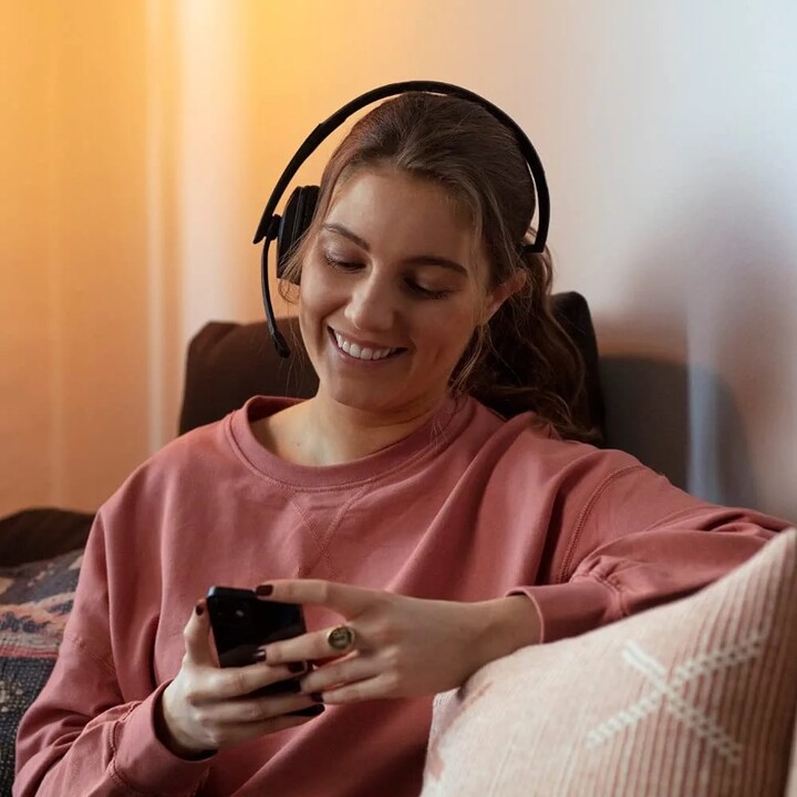EPOS | SENNHEISER ADAPT 230 Wireless Bluetooth Headband Headphones Office/Call Center Black