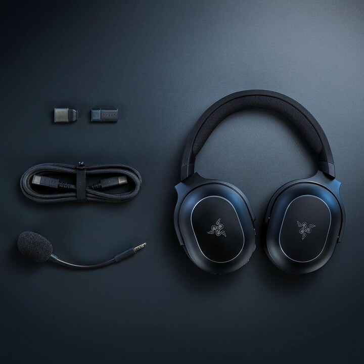 Razer Barracuda X Chroma - Auriculares inalámbricos multiplataforma para juegos con 6 zonas Chroma RGB, negro