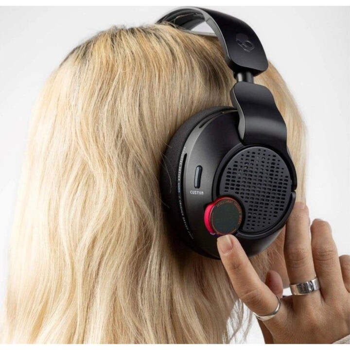 Skullcandy Crusher Plyr 720 Fone de ouvido sem fio Bluetooth para jogos com voz clara - preto