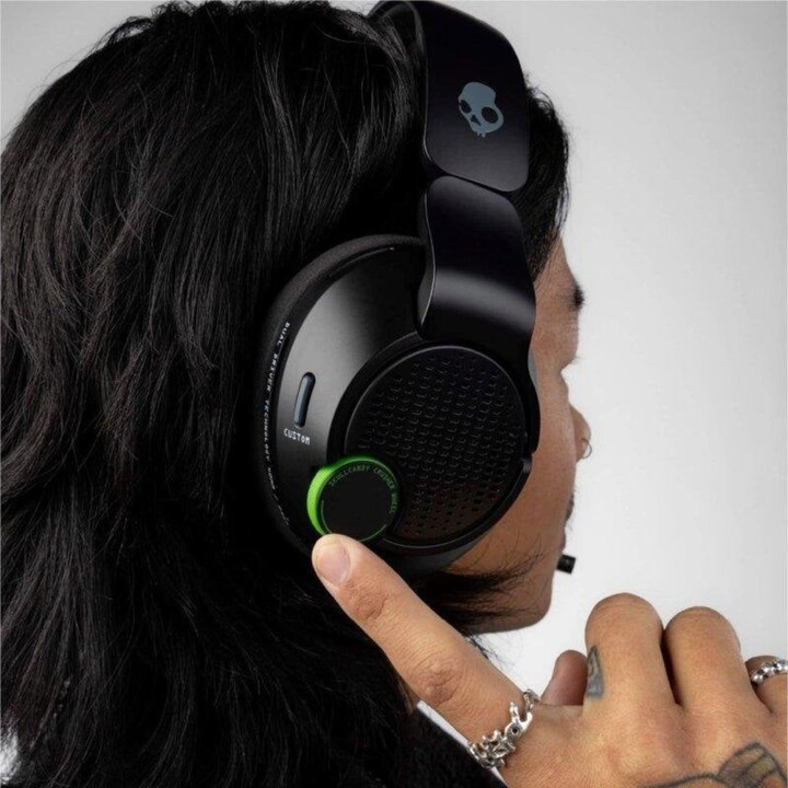 Auriculares Skullcandy Crusher Plyr 720 inalámbricos Bluetooth gaming con micrófono y Clear Voice negros