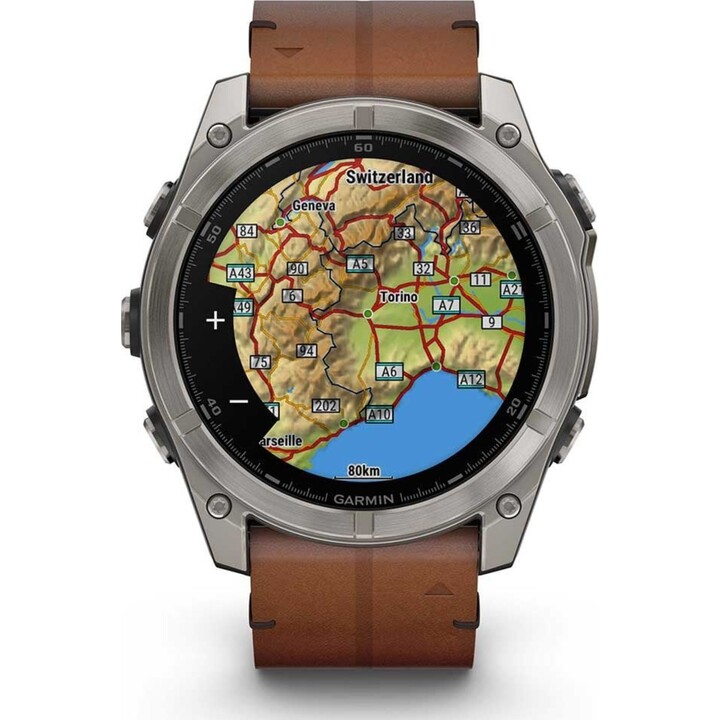 Garmin fenix 8 AMOLED 51 mm Zafiro Titanio con correa de cuero marrón