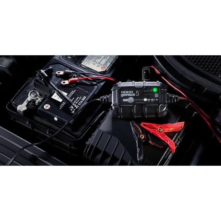 NOCO GENIUS5 Cargador de baterías de 5A para baterías de 6V/12V con función de mantenimiento y desulfuración