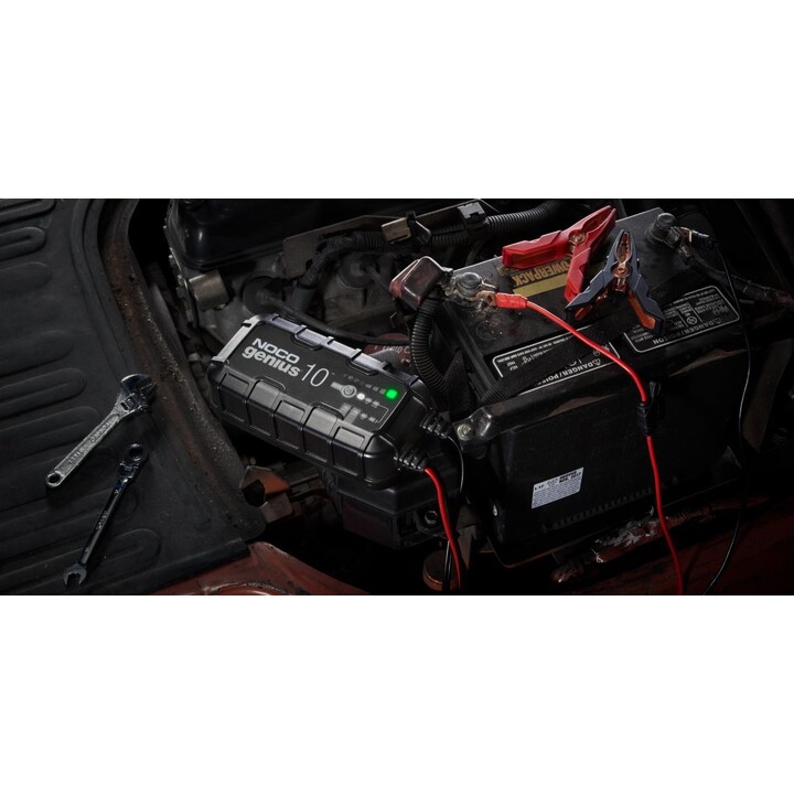 NOCO GENIUS10 EU Cargador de baterías de 10A para baterías de 6V/12V con función de mantenimiento y desulfuración