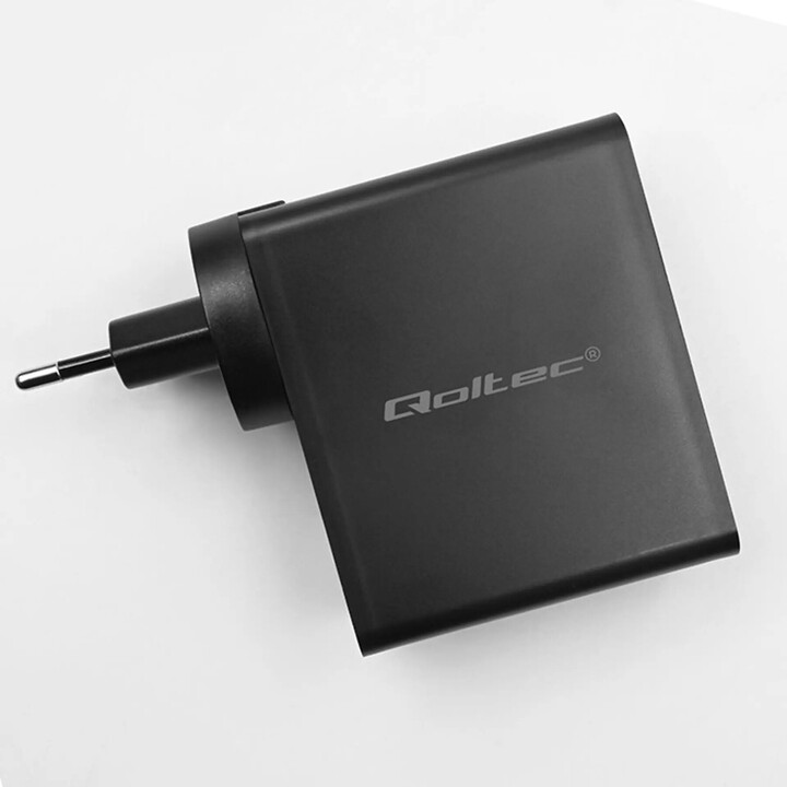Caricabatterie Qoltec GaN POWER PRO | 2xUSB-C | 2xUSB | 130 W | 5-20 V | 1,5-5A| XP | Nero