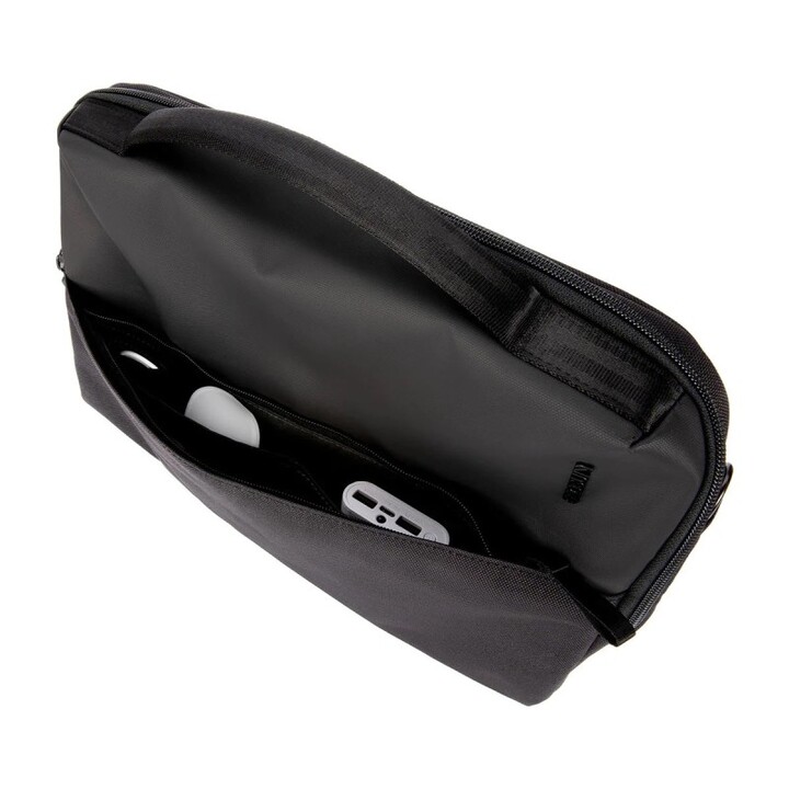 Incase A.R.C. maletín para portátil hasta 14" negro