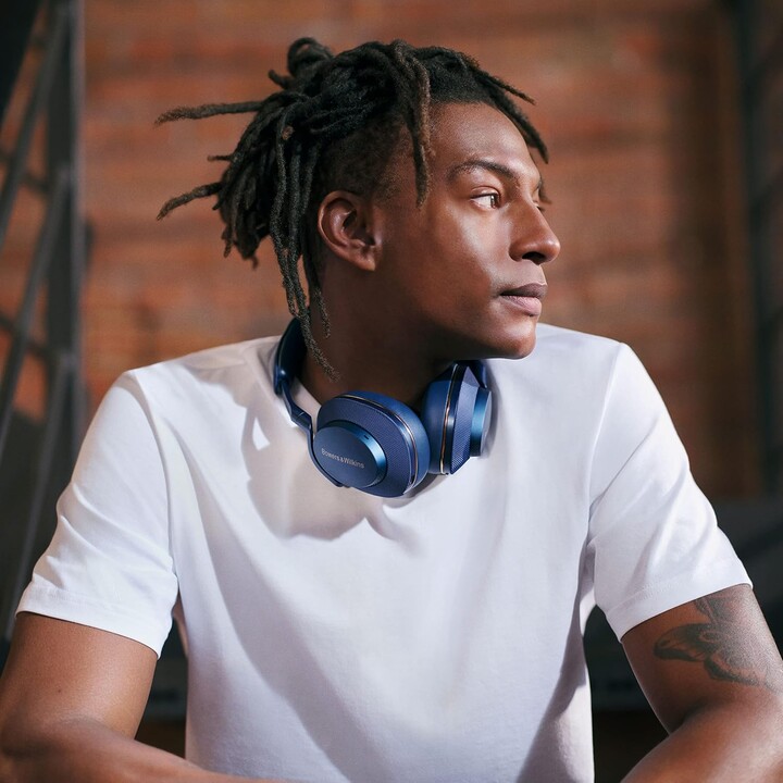 Bowers & Wilkins PX7 S2e, Over-Ear Noise Cancelling Wireless Headphones with Qualcomm aptX™ Adaptive & Fast Charging, Blue