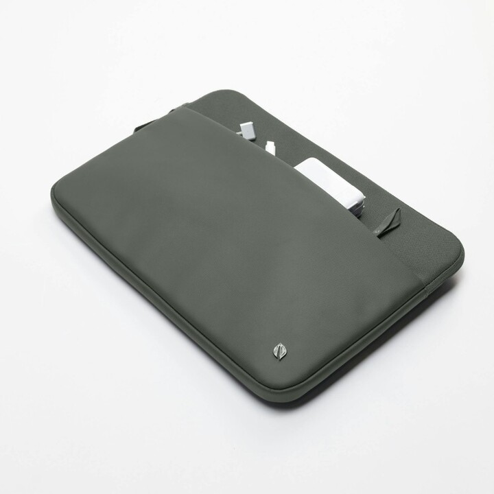 A.R.C. Sleeve for 16-inch Laptop - Smoked Ivy