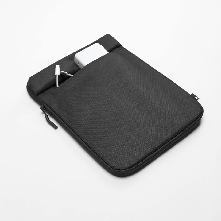 Crosstown Sleeve for 14-inch Laptop - Black