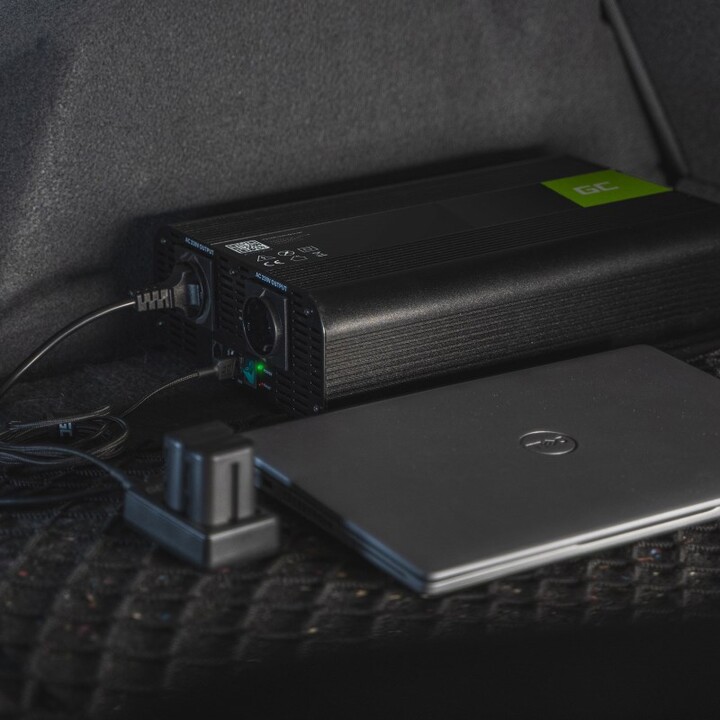 Green Cell INV21 adaptateur de puissance & onduleur Auto 6000 W Noir