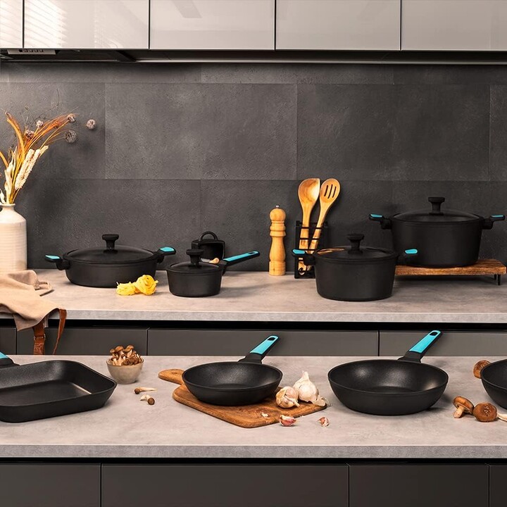 Cecotec Polka Platinum 28 Pot Thunder, Pot 28 cm de diamètre, aluminium forgé, Téflon Platinum plus revêtement antiadhésif