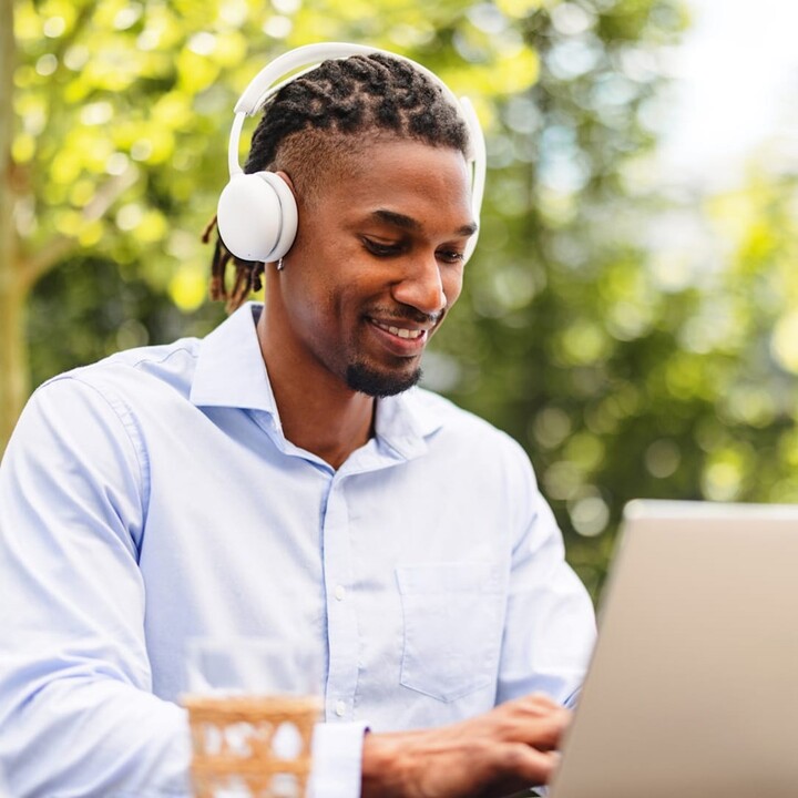 Logitech Zone Wireless 2 : casque sans fil avec réduction de bruit, ANC hybride adaptative, Bluetooth, certification Fast Pair e