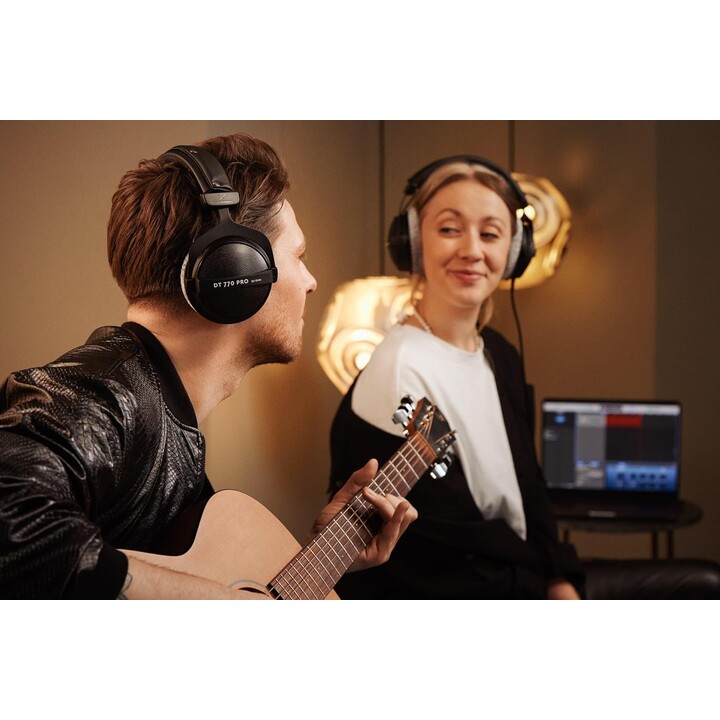 Beyerdynamic Étui rigide pour écouteurs de la série PRO - Noir
