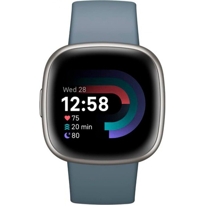 Fitbit Versa 4 Blau (Waterfall Blue) mit Gehäuse aus Platin-Aluminium, generalüberholt – Zustand: Sehr gut