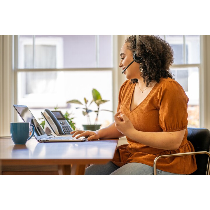 Poly Voyager 4320 Kopfhörer, Microsoft Teams-zertifiziert, USB-A-Headset + BT700-Dongle